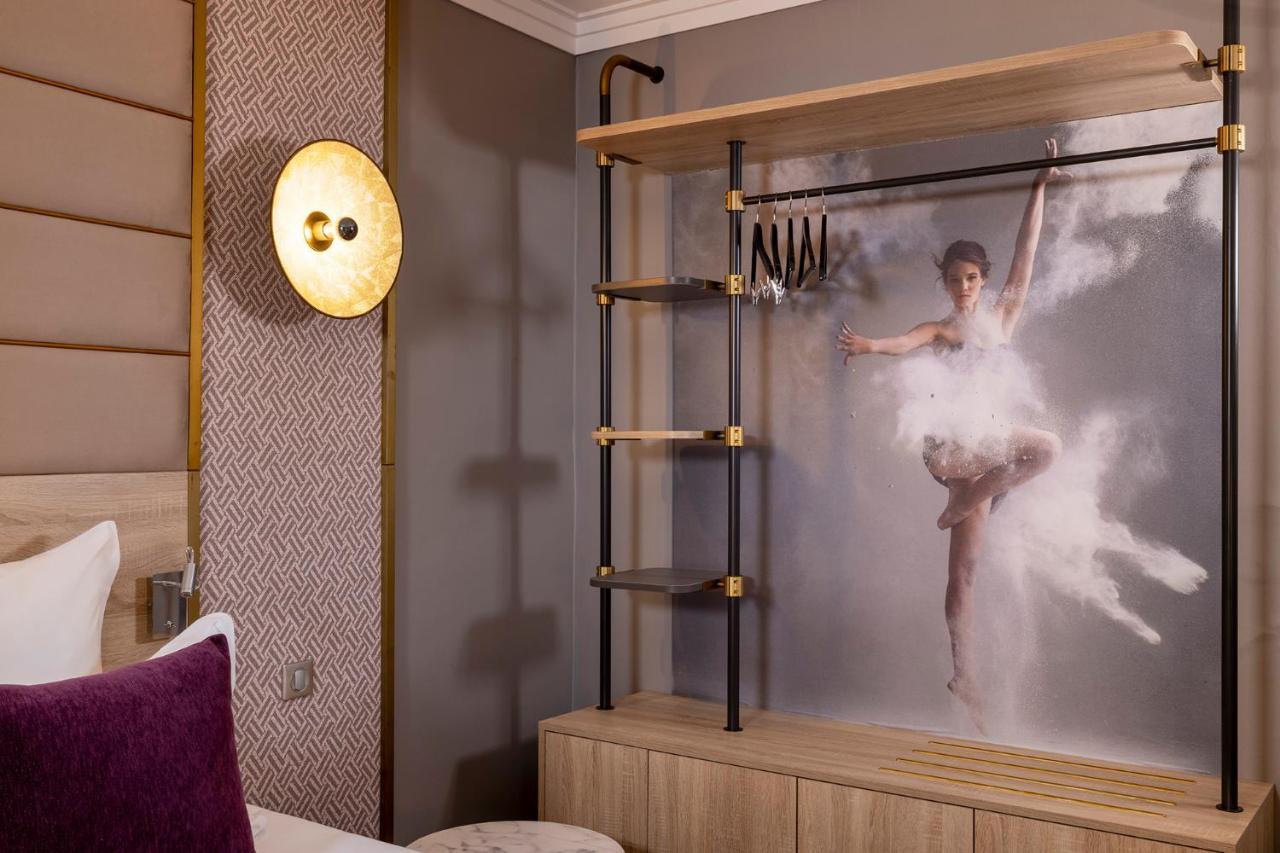 Hotel Nude Paris - Color Vision Párizs Kültér fotó